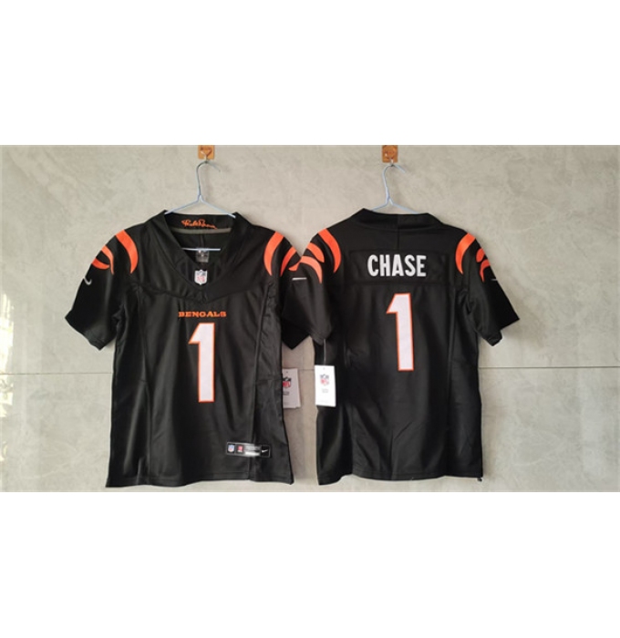 Women's Cincinnati Bengals #1 Ja'Marr Chase Black F.U.S.E. Vapor Football Stitched Jersey(Run Small)