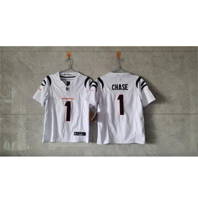 Women's Cincinnati Bengals #1 Ja'Marr Chase White F.U.S.E. Vapor Football Stitched Jersey(Run Small)